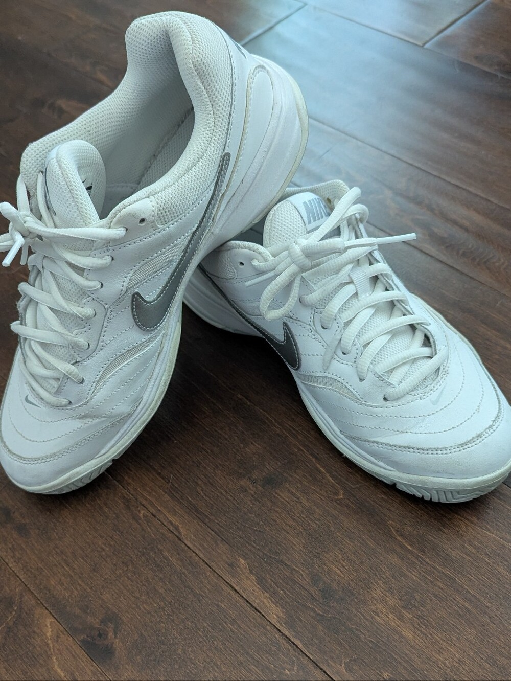 Nike Women's Court Lite White / Silver Shoes Size 9 - Picture 5 of 7